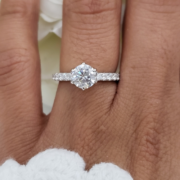 ♥️ Victorian Engagement Ring - Picture 3 of 6